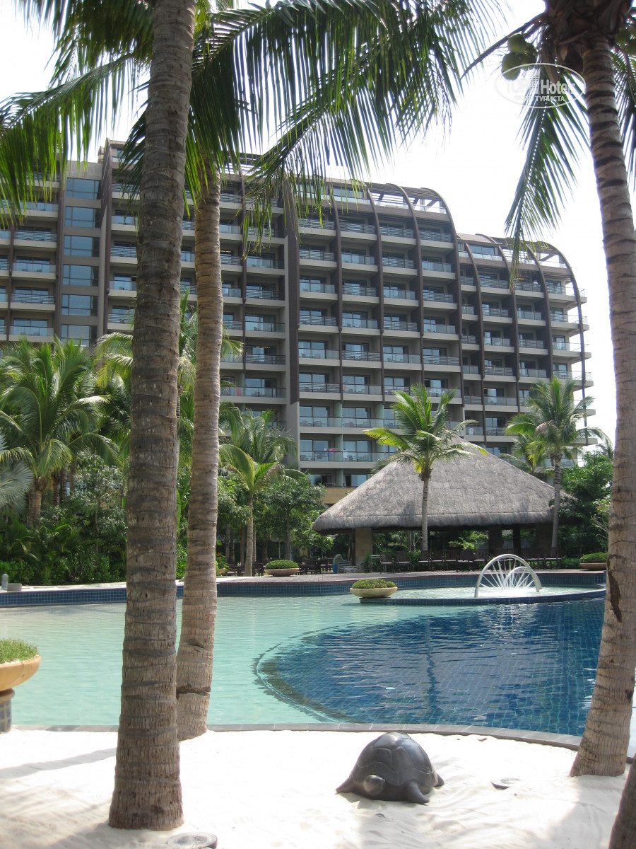 Pullman Oceanview Sanya Bay Resort & Spa — фото 1